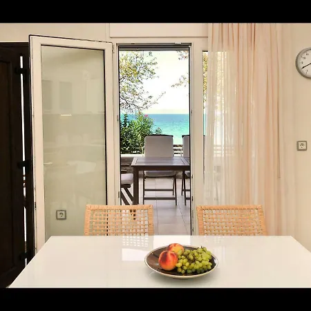 Balconies On Sea - The Garden Casa vacanze *